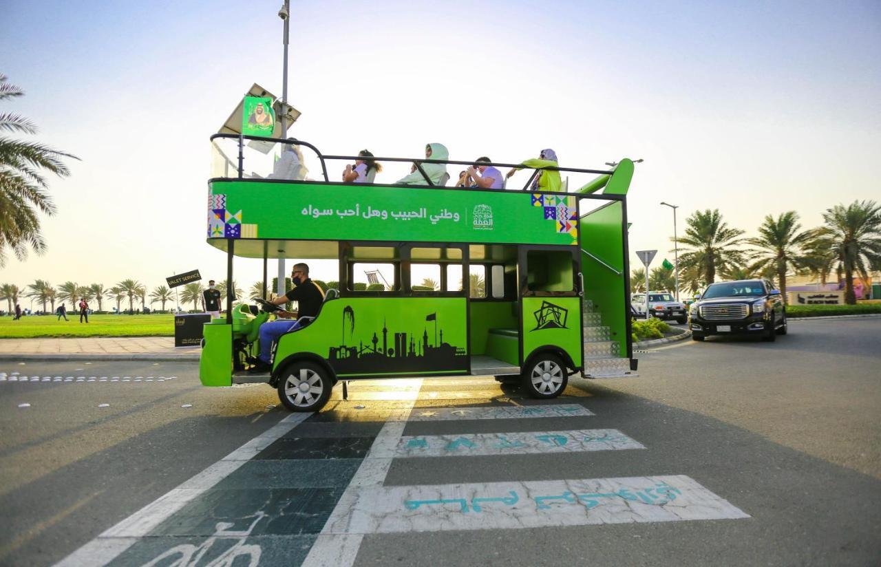 Bay La Sun Hotel&Marina - KAEC King Abdullah Economic City Bagian luar foto Solar-powered bus in Al-Shaab, Qatar