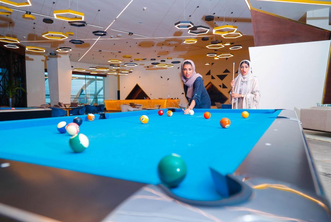 Bay La Sun Hotel&Marina - KAEC King Abdullah Economic City Bagian luar foto The pool table at the lounge