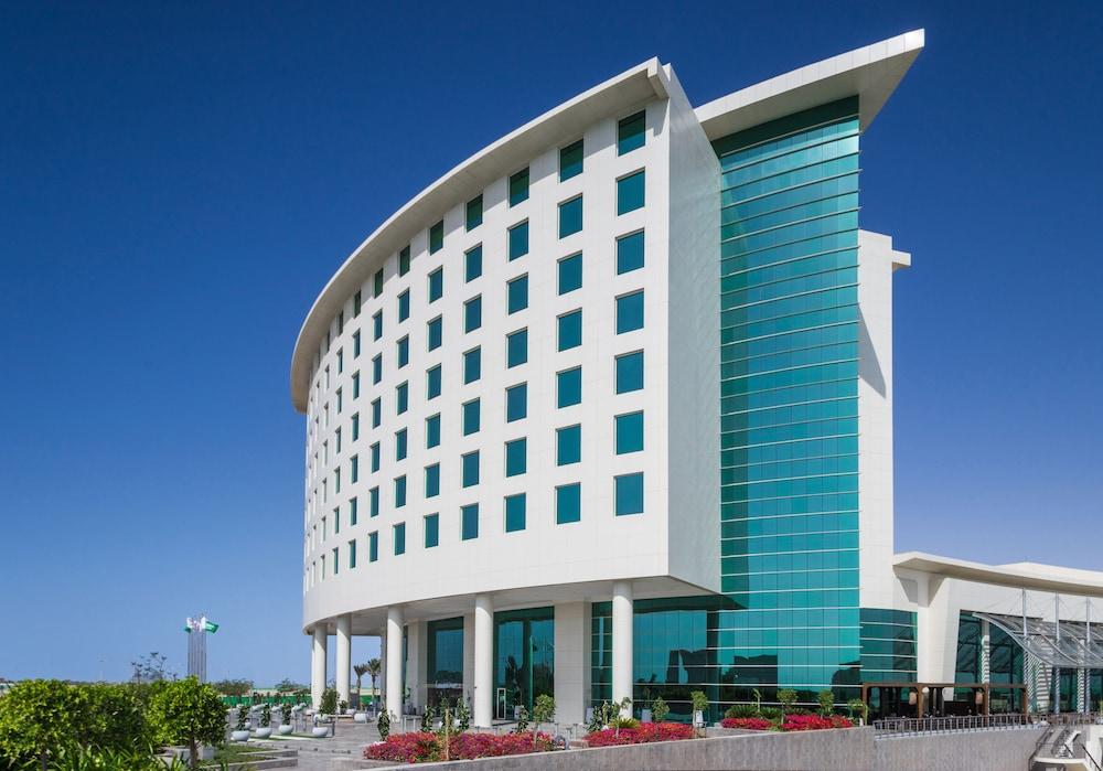 Bay La Sun Hotel&Marina - KAEC King Abdullah Economic City Bagian luar foto The new terminal at Palm Springs International Airport
